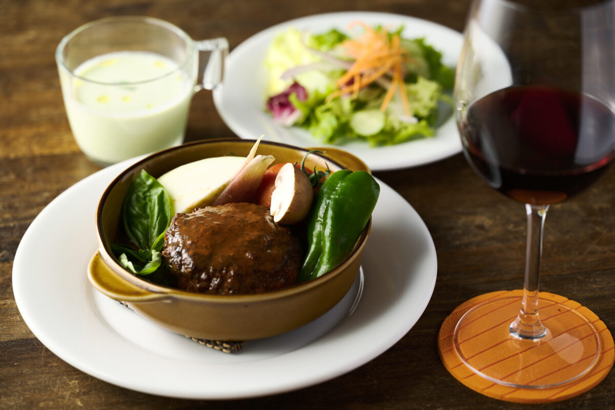 Calm＿煮込みハンバーグ