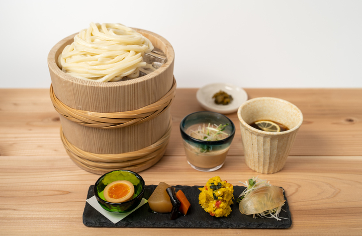 うどん（出典：金笛しょうゆパーク）