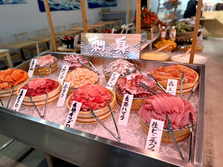 漁港食堂のお刺身バイキング(出典:生鮮漁港川越)