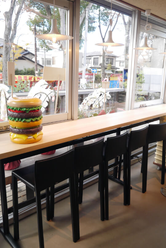 バーガーテラス大宮店のカウンター席