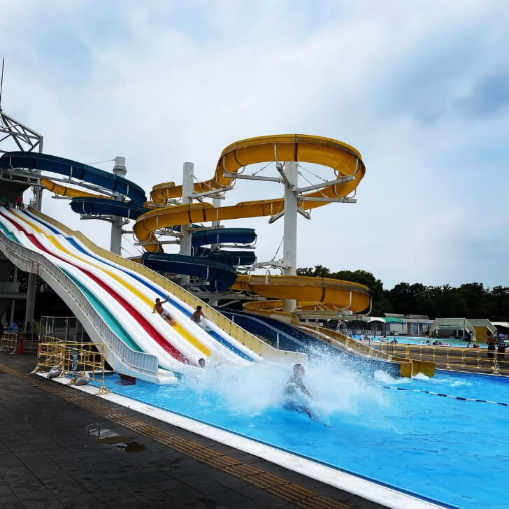 川越水上公園のウォータースライダー（出典：川越水上公園）