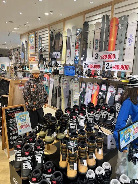 スノーボード(出典:ムラサキスポーツ)