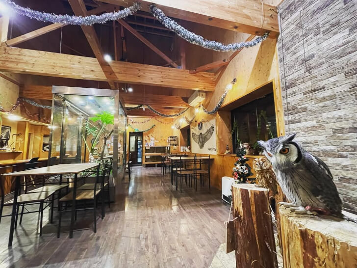 深谷花鳥カフェの店舗内観(出典:深谷花鳥カフェInstagram)