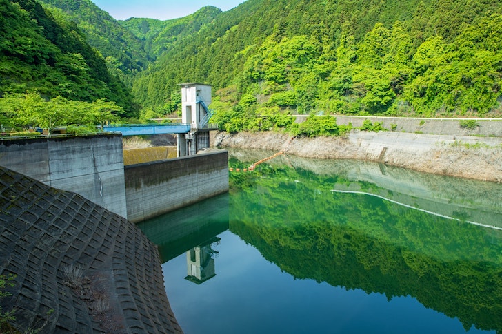 有間ダムの風景（出典：pixta.jp）