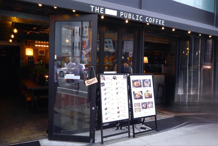 「THE PUBLIC COFFEE」の外観