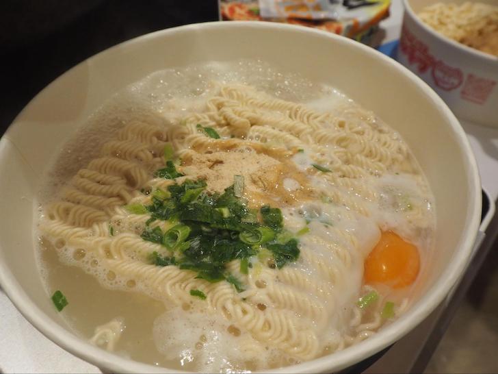 沸騰するラーメン