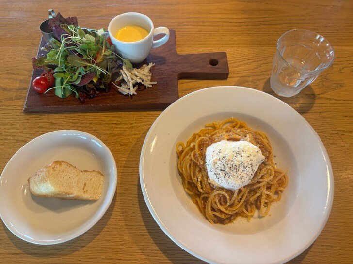 きららカフェ ランチ ボロネーゼ