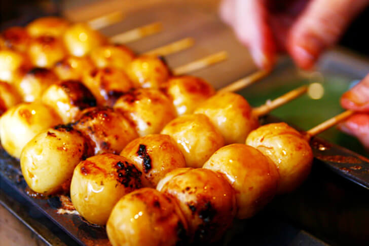 甘味茶房かすがの焼団子(出典:甘味茶房かすが)