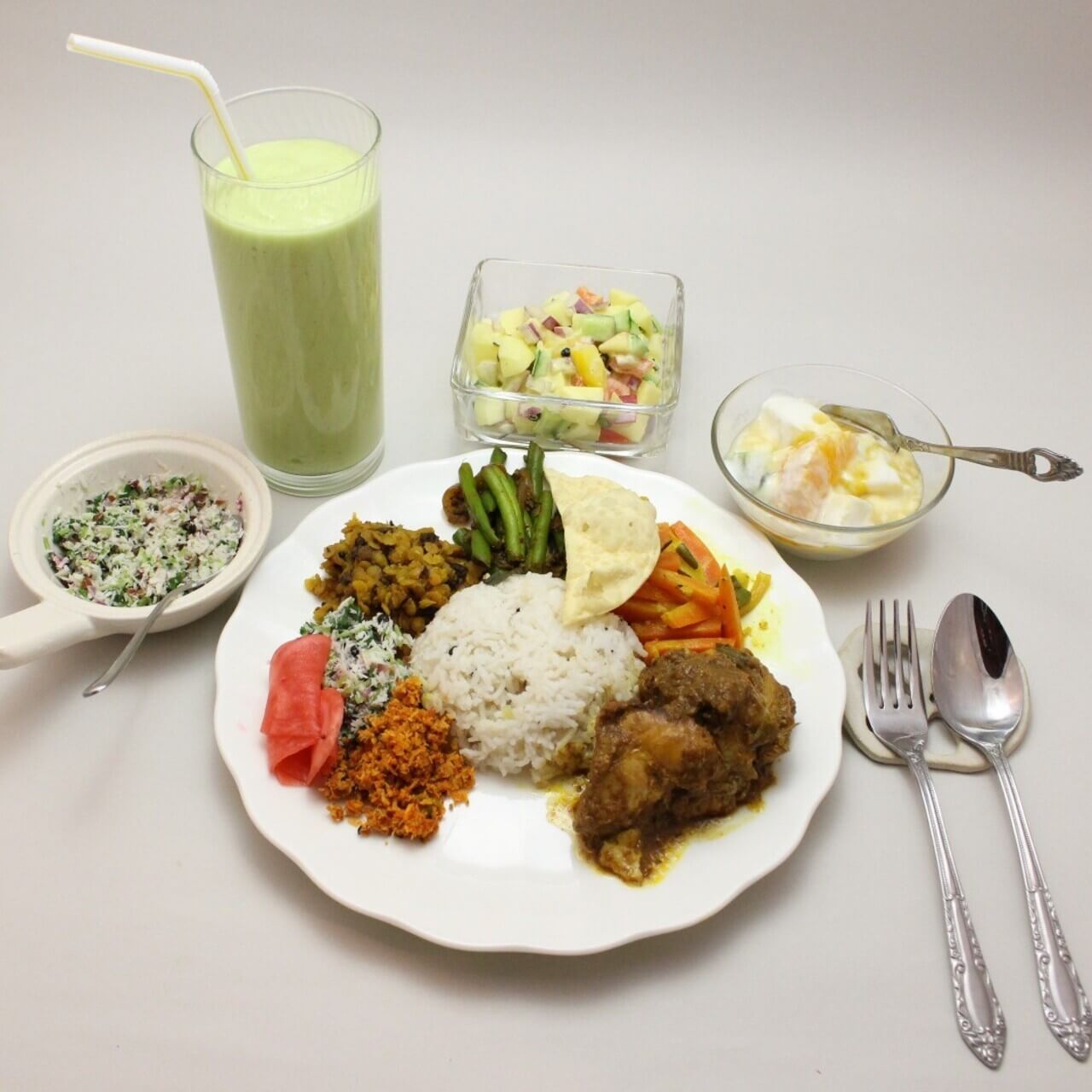 紅茶屋さんのスリランカカレーランチ(出典:紅茶屋さんInstagram)