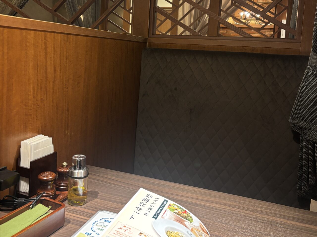 戸田_ペルティカ_外観_席
