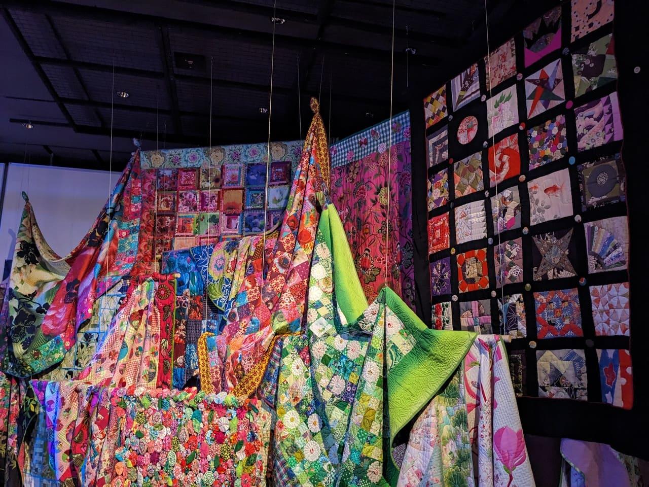 川口市立美術館_蜷川実花展_キルト