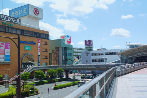 上尾駅前の風景（出典：pixta.jp）